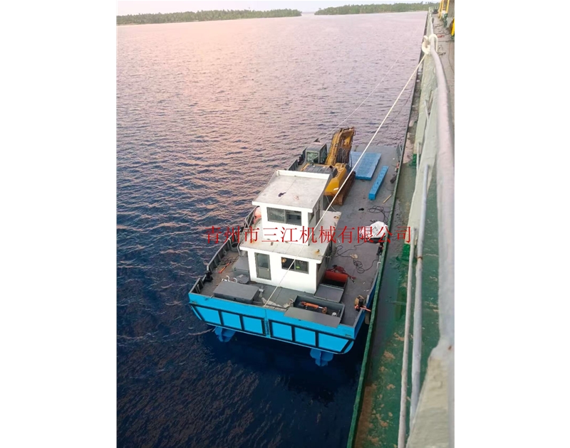 中鐵十四局密克羅尼西亞項(xiàng)目部定制的拼裝式接駁船